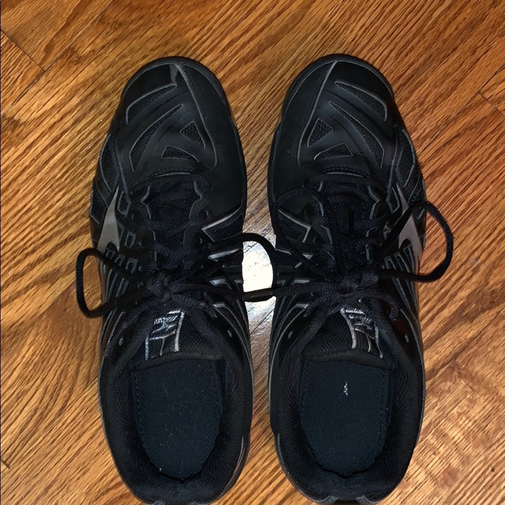mizuno volleyball shoes